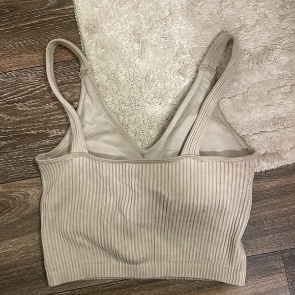 cute basic crop top - Picture 3 of 3